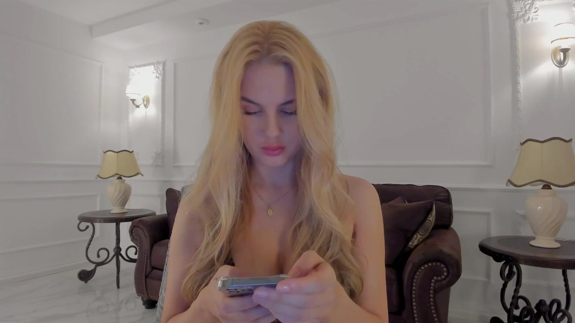 Gallery image thumbnail from Jewelles's myfreecams stream on, 06/28/2025, 19:21 image 17 of 20