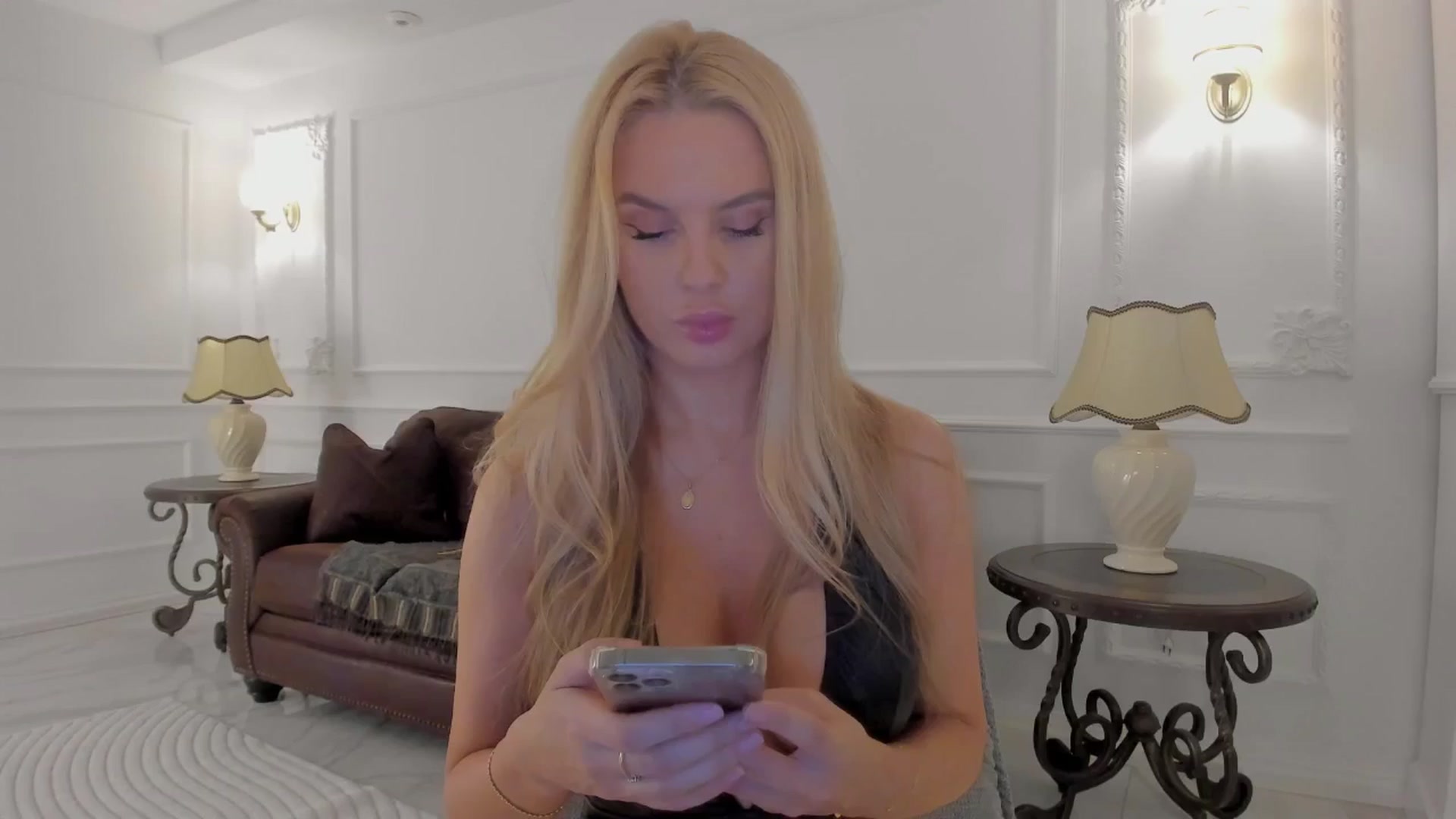Gallery image thumbnail from Jewelles's myfreecams stream on, 07/12/2025, 18:22 image 10 of 20