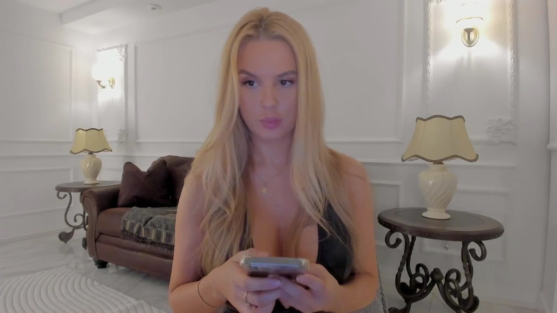 Gallery image thumbnail from Jewelles's myfreecams stream on, 07/12/2025, 18:22 image 12 of 20
