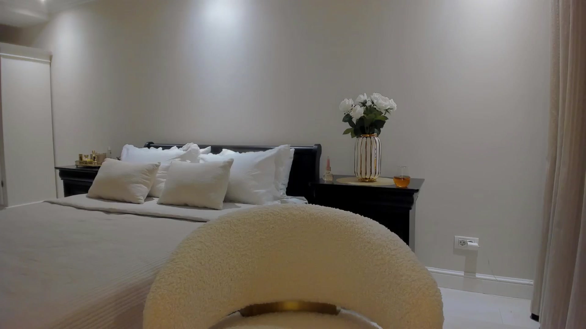Gallery image thumbnail from Jewelles's myfreecams stream on, 09/06/2025, 18:50 image 14 of 20