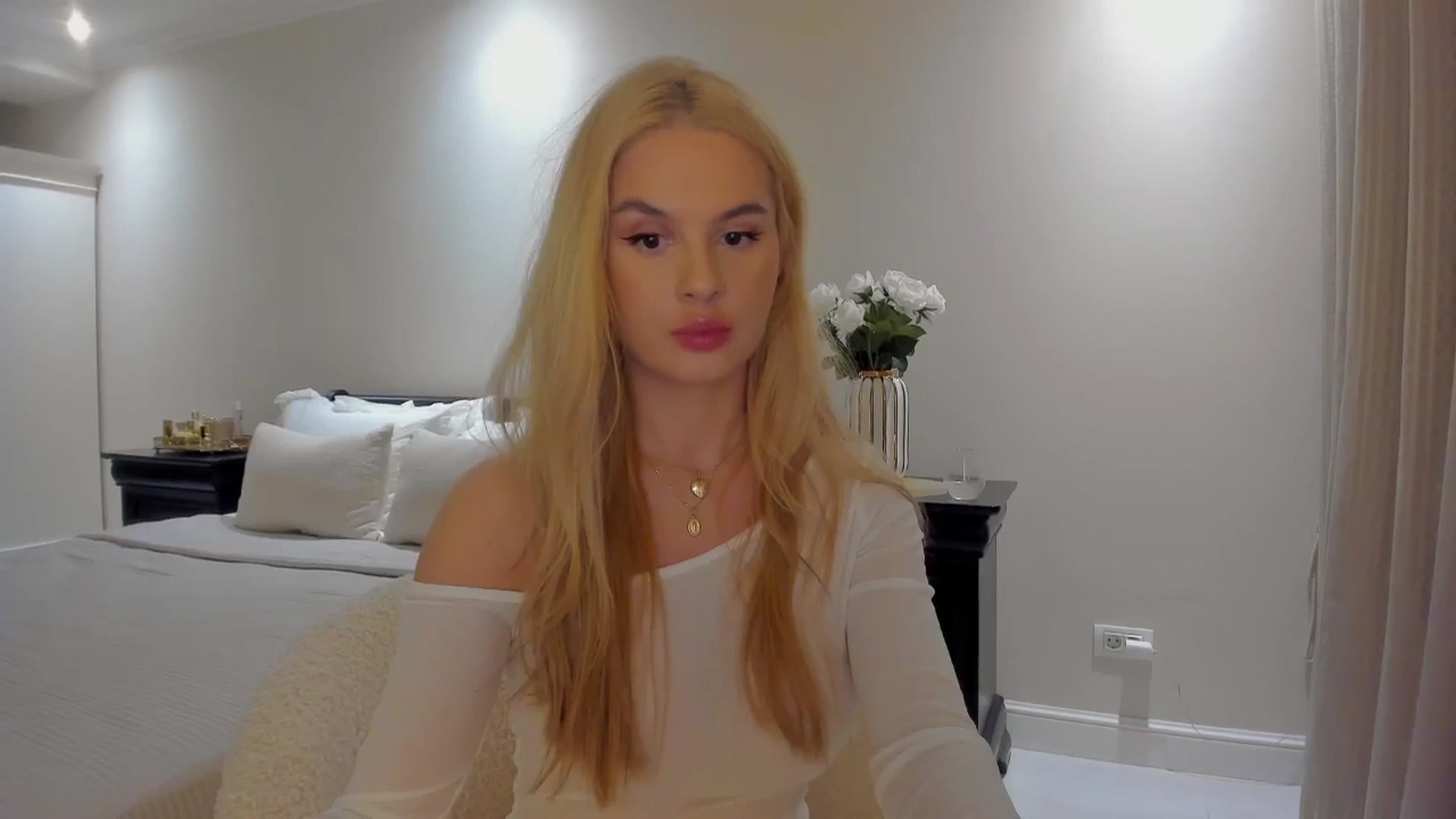 Gallery image thumbnail from Jewelles's myfreecams stream on, 09/07/2025, 19:30 image 18 of 20