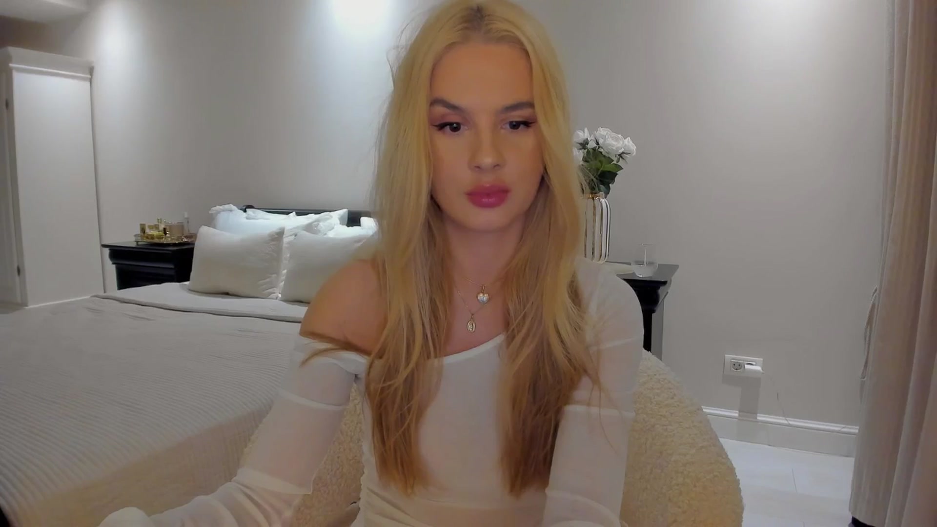 Gallery image thumbnail from Jewelles's myfreecams stream on, 09/07/2025, 19:30 image 5 of 20