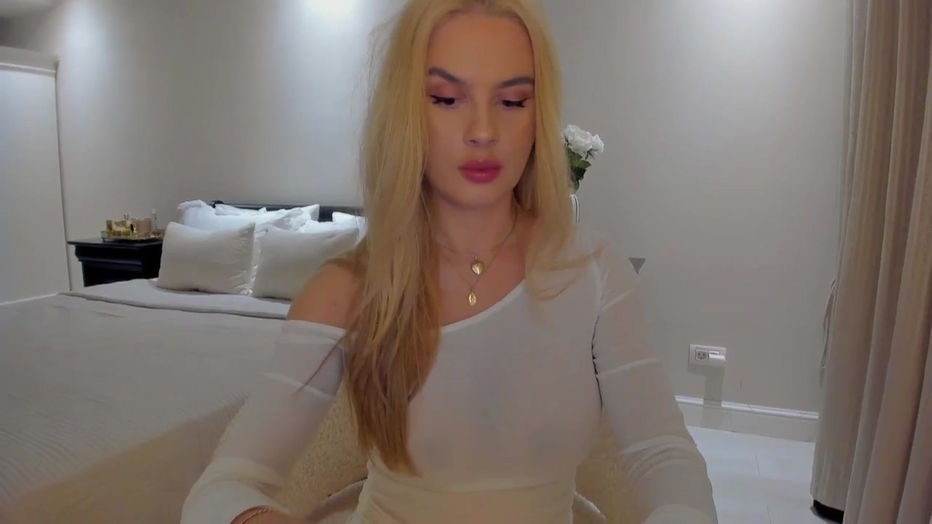 Gallery image thumbnail from Jewelles's myfreecams stream on, 09/07/2025, 19:30 image 7 of 20