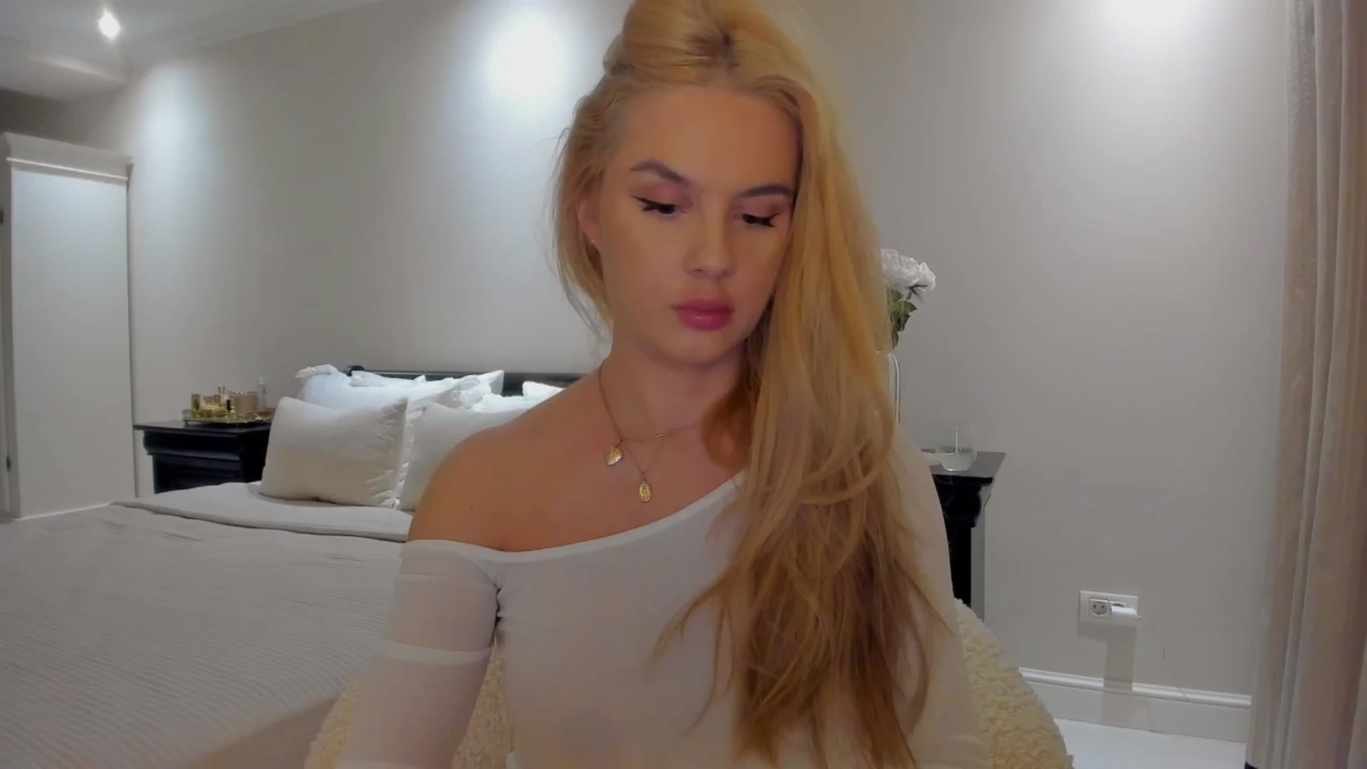 Gallery image thumbnail from Jewelles's myfreecams stream on, 09/07/2025, 20:56 image 16 of 20