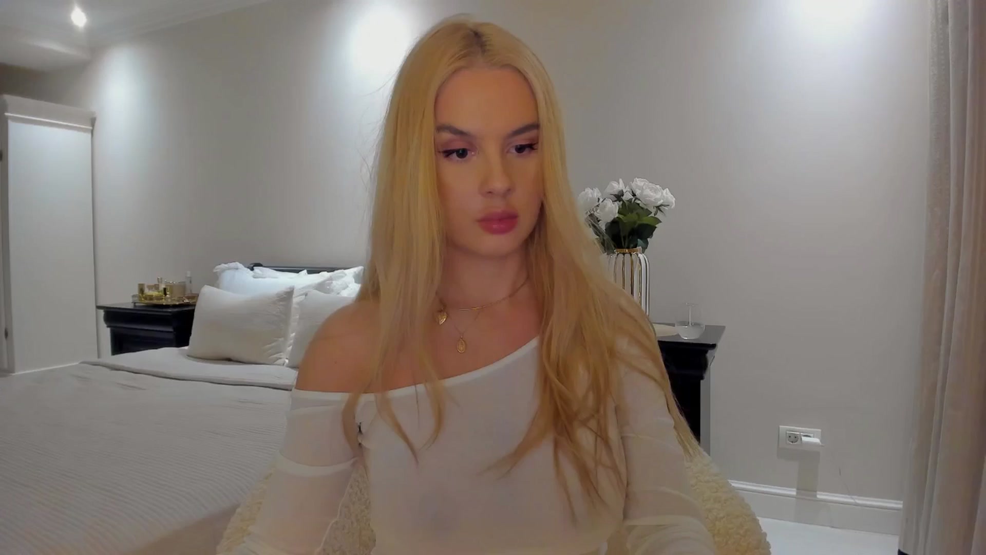 Gallery image thumbnail from Jewelles's myfreecams stream on, 09/07/2025, 20:56 image 12 of 20
