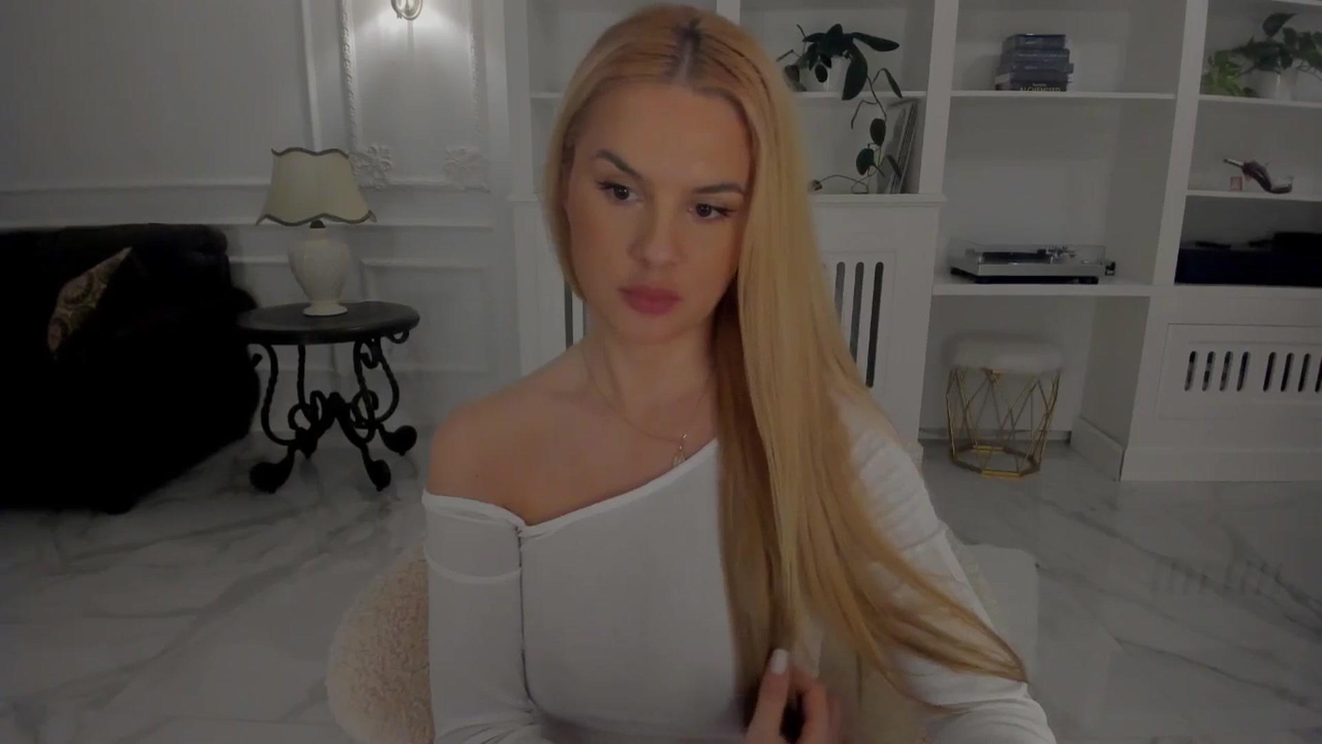 Gallery image thumbnail from Jewelles's myfreecams stream on, 02/01/2026, 21:41 image 17 of 20