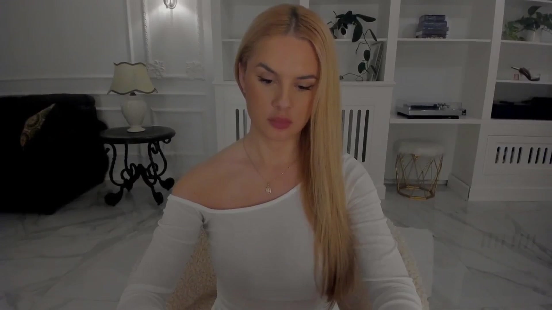 Gallery image thumbnail from Jewelles's myfreecams stream on, 02/01/2026, 21:41 image 16 of 20