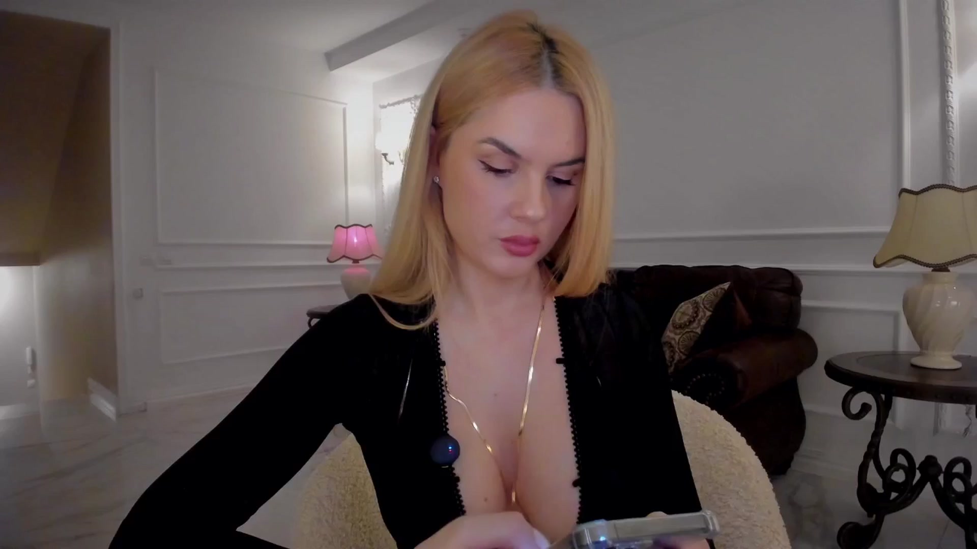 Gallery image thumbnail from Jewelles's myfreecams stream on, 02/06/2026, 21:02 image 13 of 20