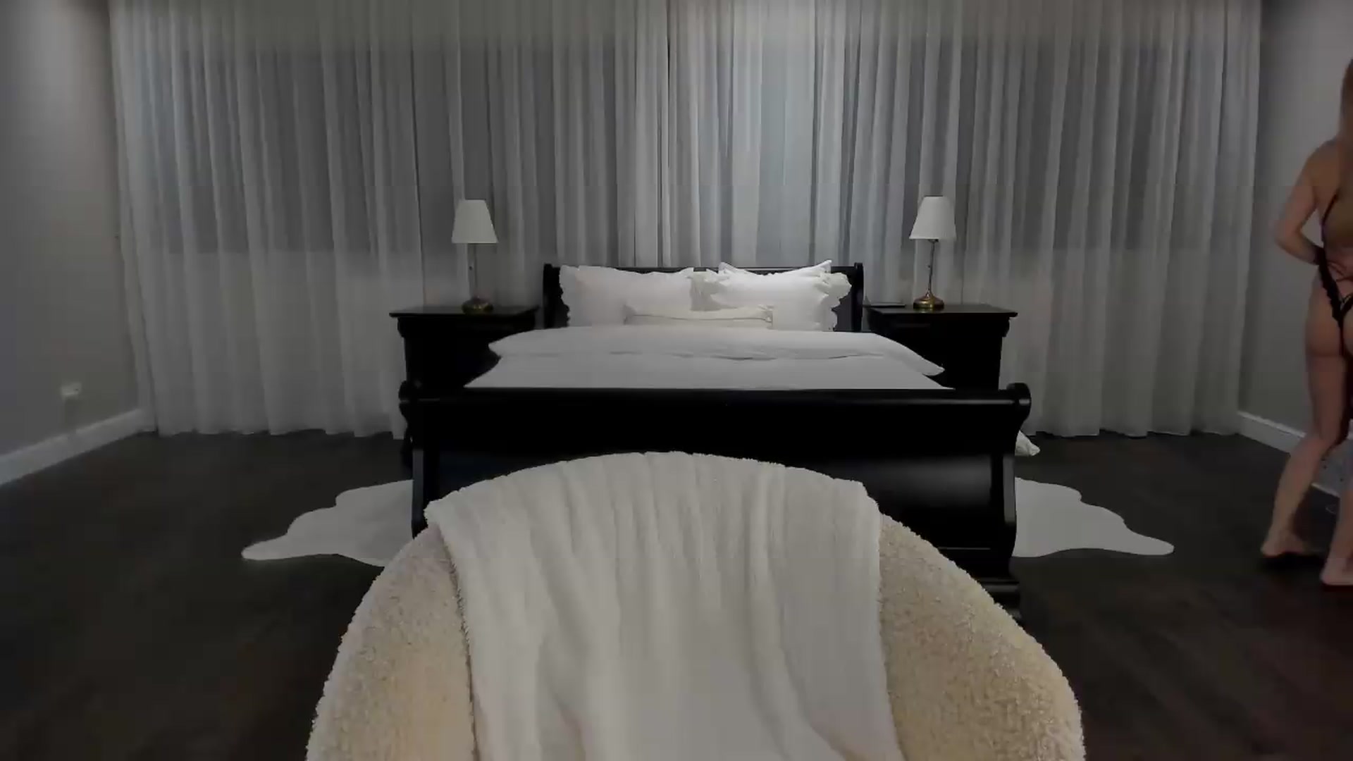 Gallery image thumbnail from Jewelles's myfreecams stream on, 08/23/2026, 21:52 image 19 of 20