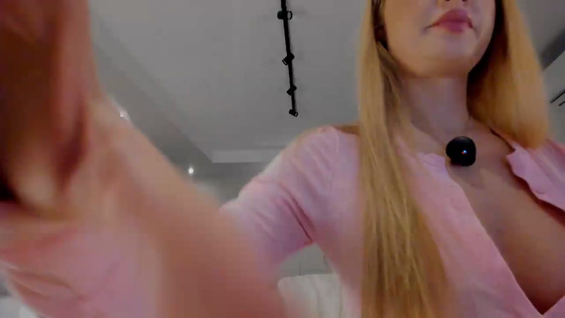 Gallery image thumbnail from Jewelles's myfreecams stream on, 09/11/2026, 22:27 image 10 of 20