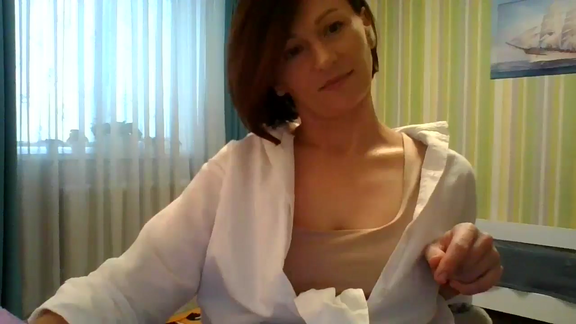 Gallery image thumbnail from JewelsDoll's myfreecams stream on, 02/15/2026, 11:07 image 13 of 20