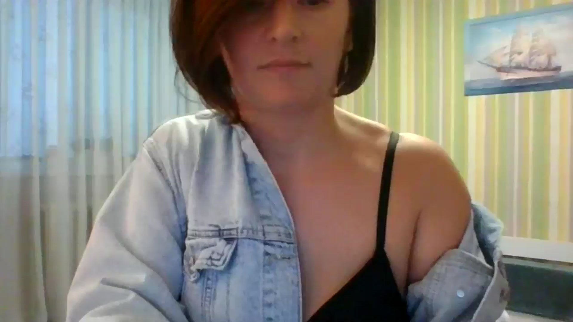 Gallery image thumbnail from JewelsDoll's myfreecams stream on, 02/16/2026, 15:29 image 17 of 20