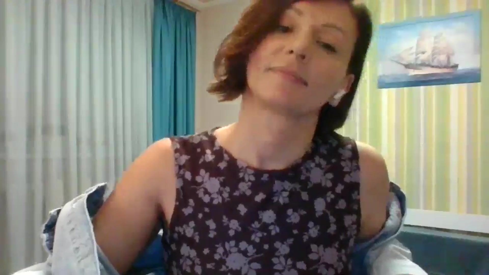 Gallery image thumbnail from JewelsDoll's myfreecams stream on, 02/17/2026, 16:40 image 10 of 20