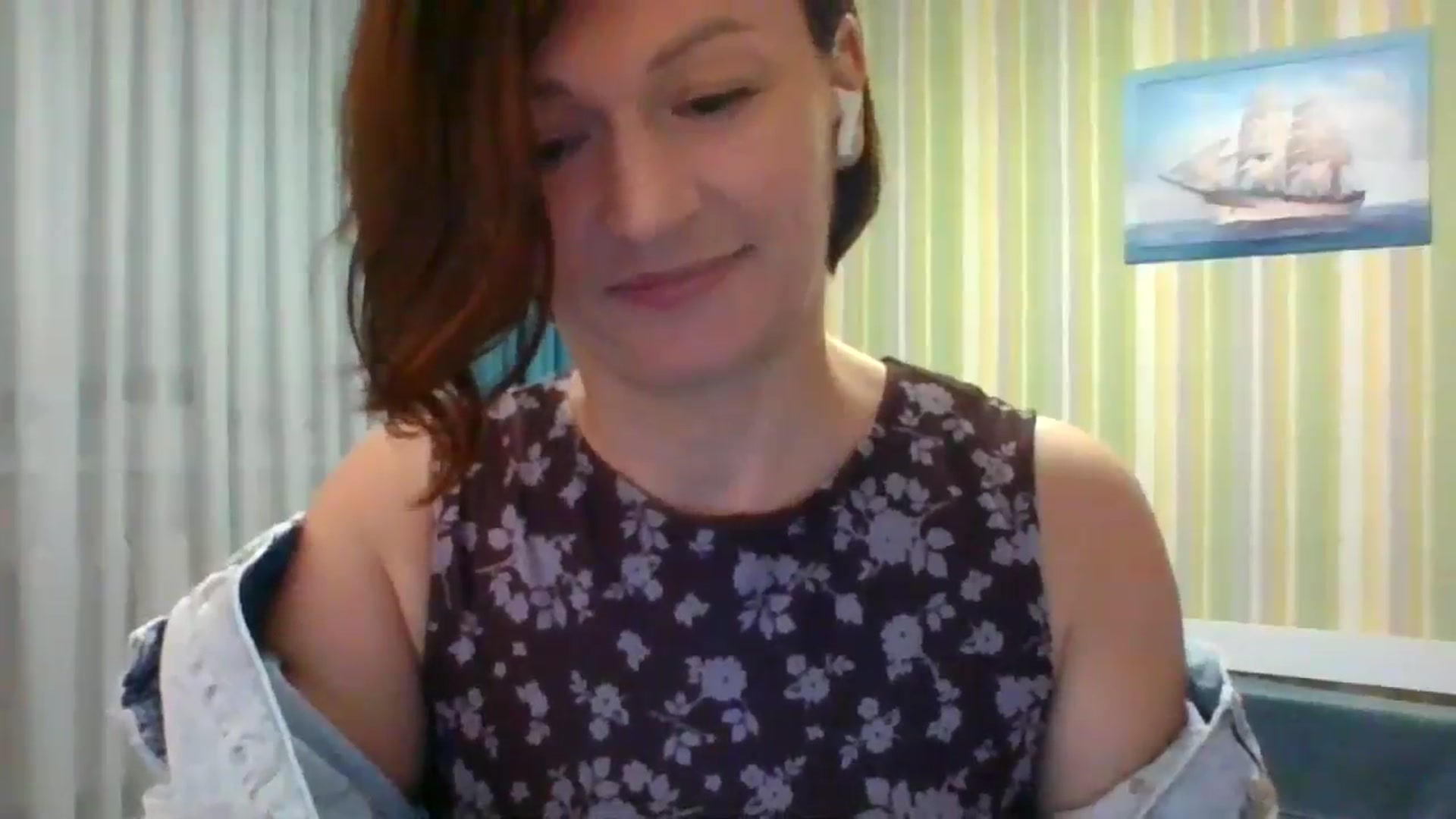 Gallery image thumbnail from JewelsDoll's myfreecams stream on, 02/17/2026, 16:40 image 5 of 20