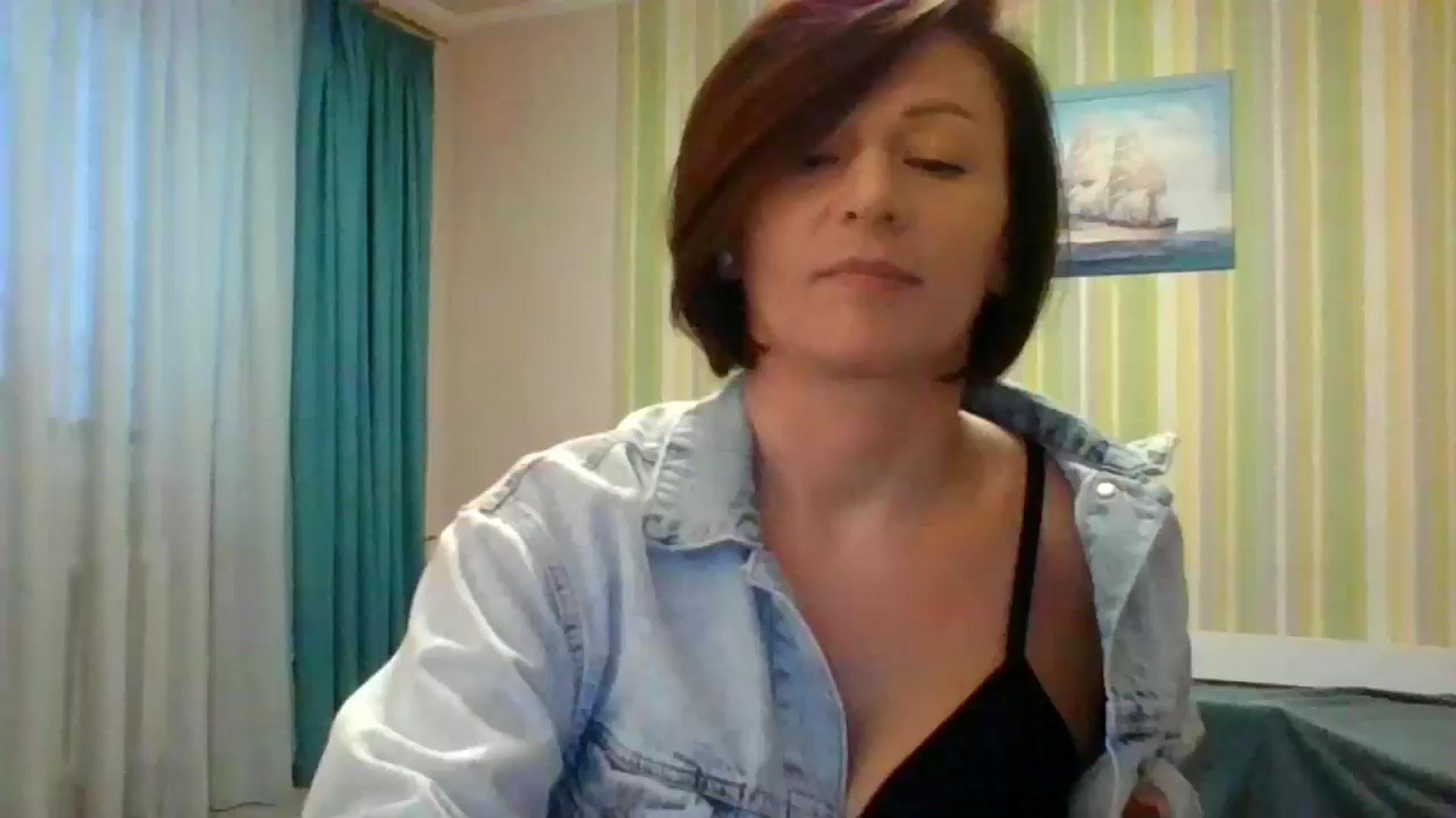 Gallery image thumbnail from JewelsDoll's myfreecams stream on, 02/18/2026, 16:39 image 2 of 20