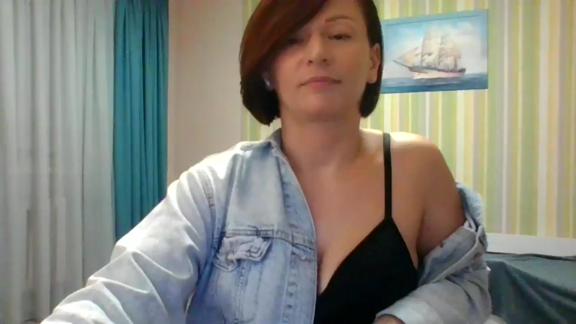 Gallery image thumbnail from JewelsDoll's myfreecams stream on, 02/18/2026, 16:39 image 12 of 20