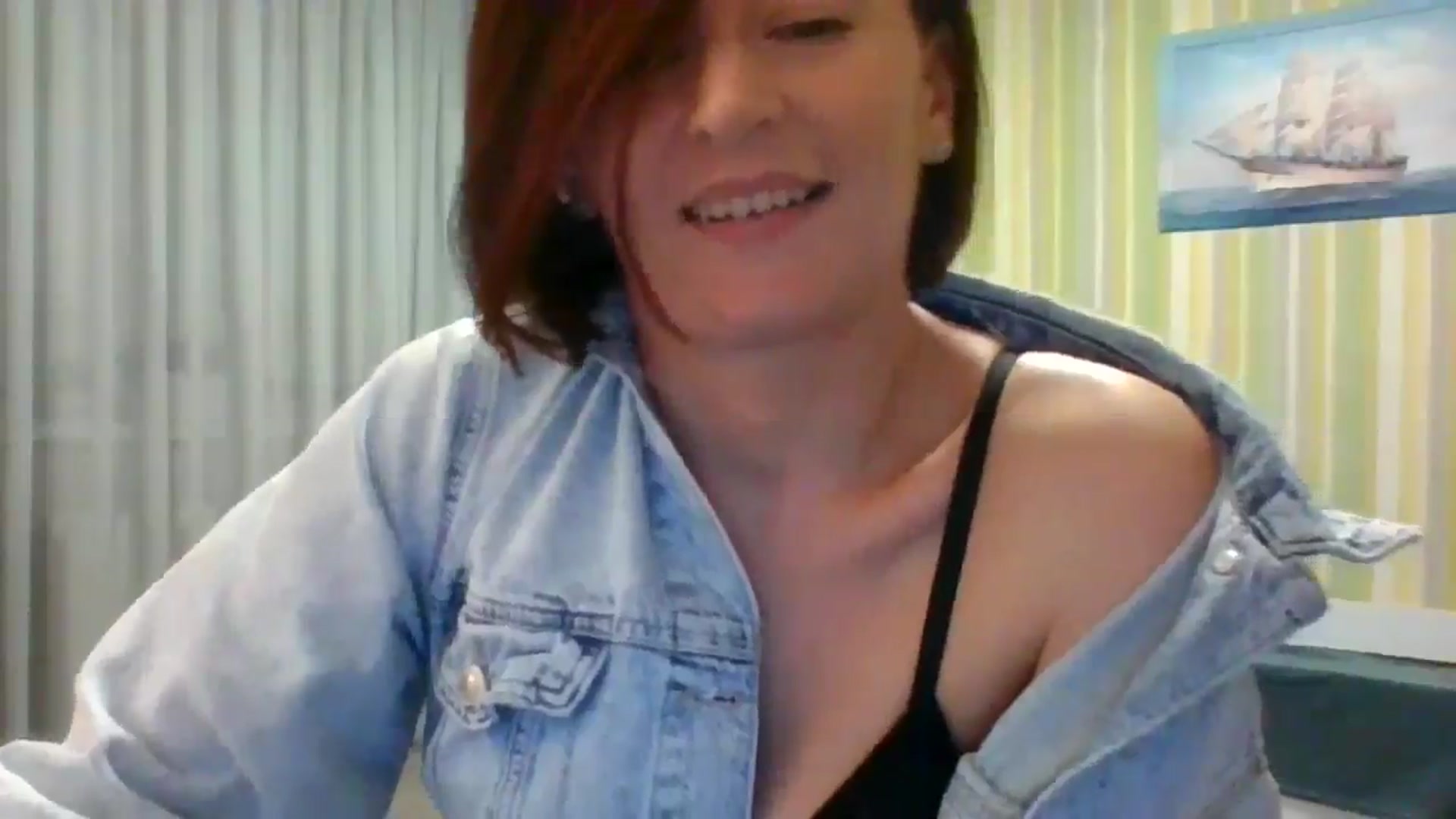 Gallery image thumbnail from JewelsDoll's myfreecams stream on, 02/18/2026, 21:03 image 10 of 20