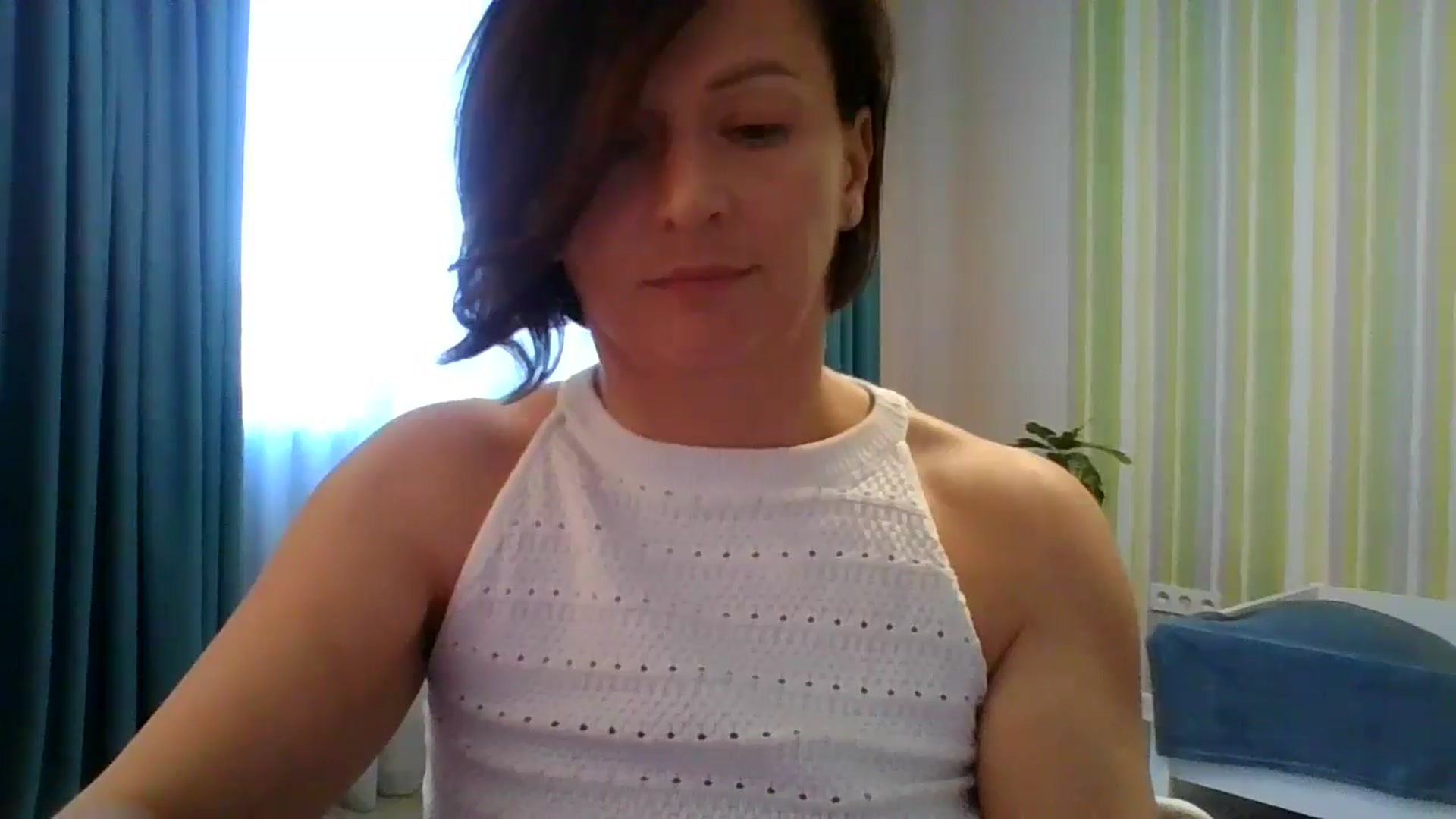 Gallery image thumbnail from JewelsDoll's myfreecams stream on, 02/19/2026, 15:40 image 5 of 20