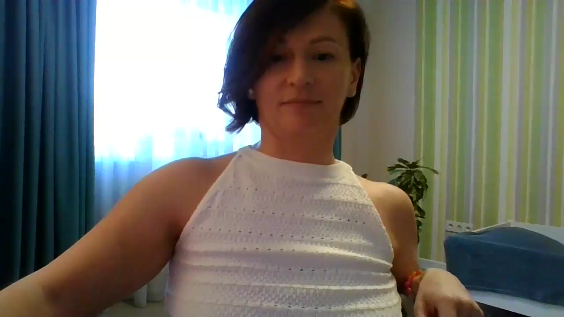 Gallery image thumbnail from JewelsDoll's myfreecams stream on, 02/19/2026, 15:40 image 7 of 20