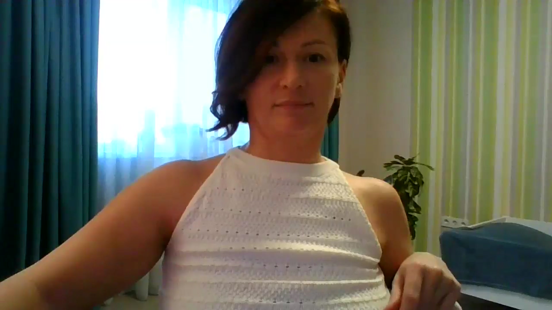 Gallery image thumbnail from JewelsDoll's myfreecams stream on, 02/19/2026, 15:40 image 12 of 20