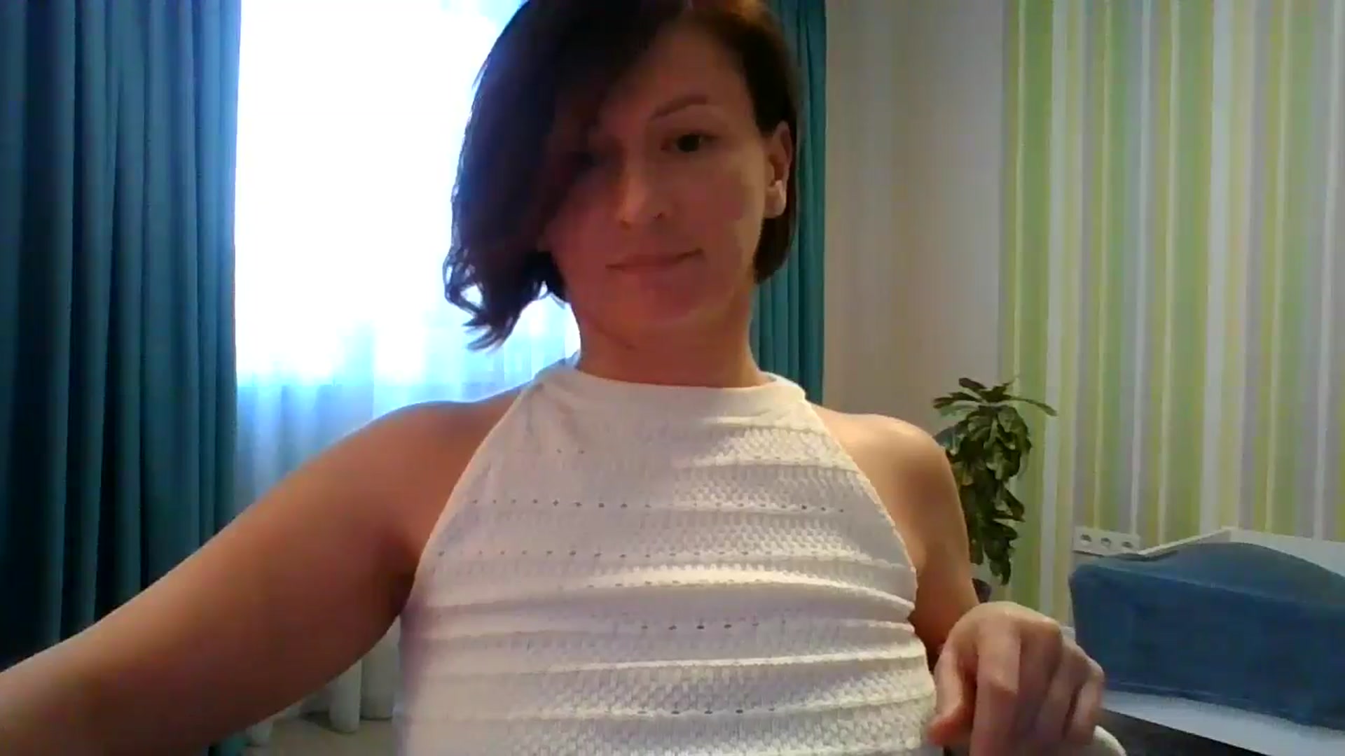 Gallery image thumbnail from JewelsDoll's myfreecams stream on, 02/19/2026, 15:40 image 9 of 20