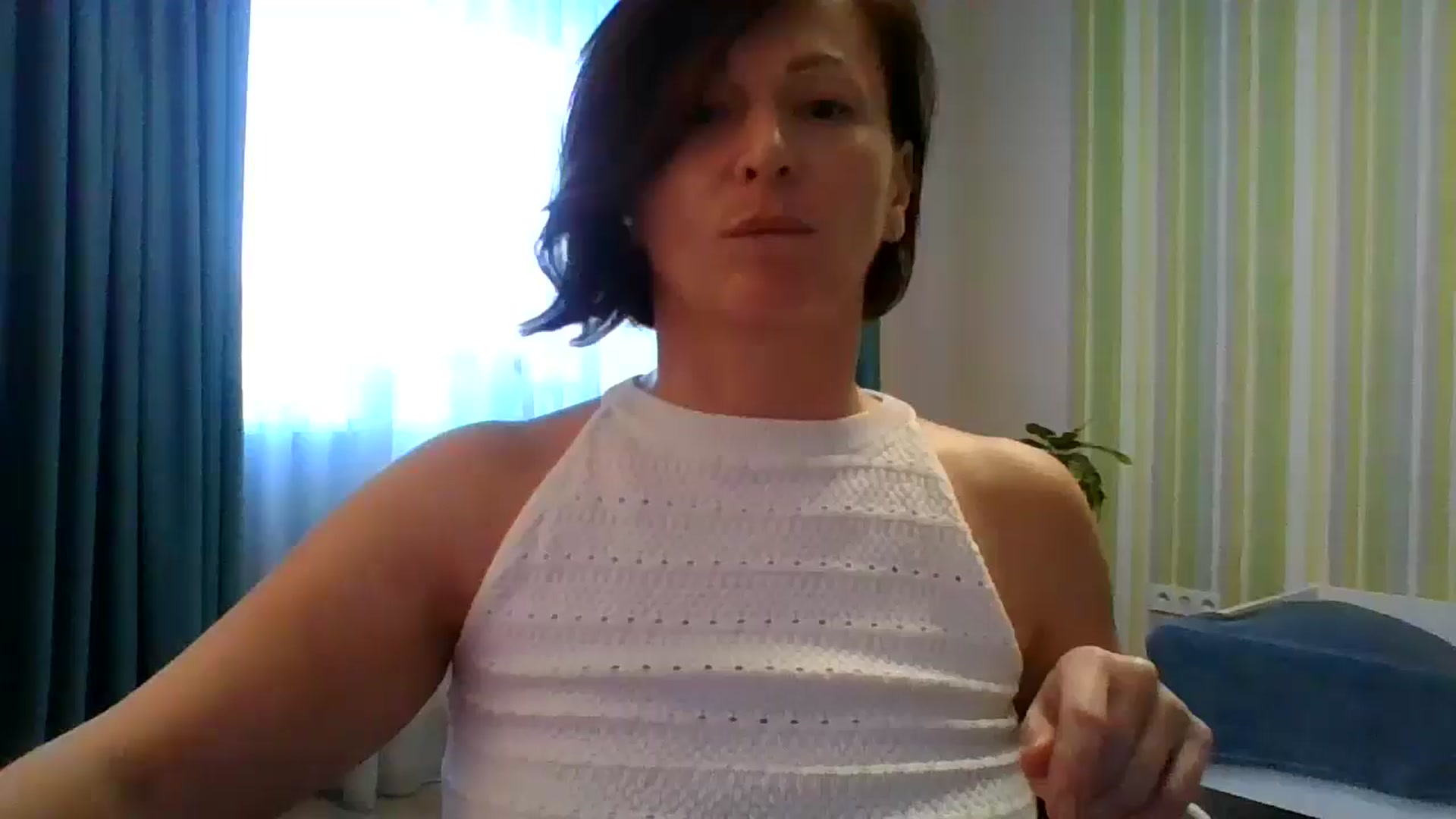 Gallery image thumbnail from JewelsDoll's myfreecams stream on, 02/19/2026, 15:40 image 6 of 20