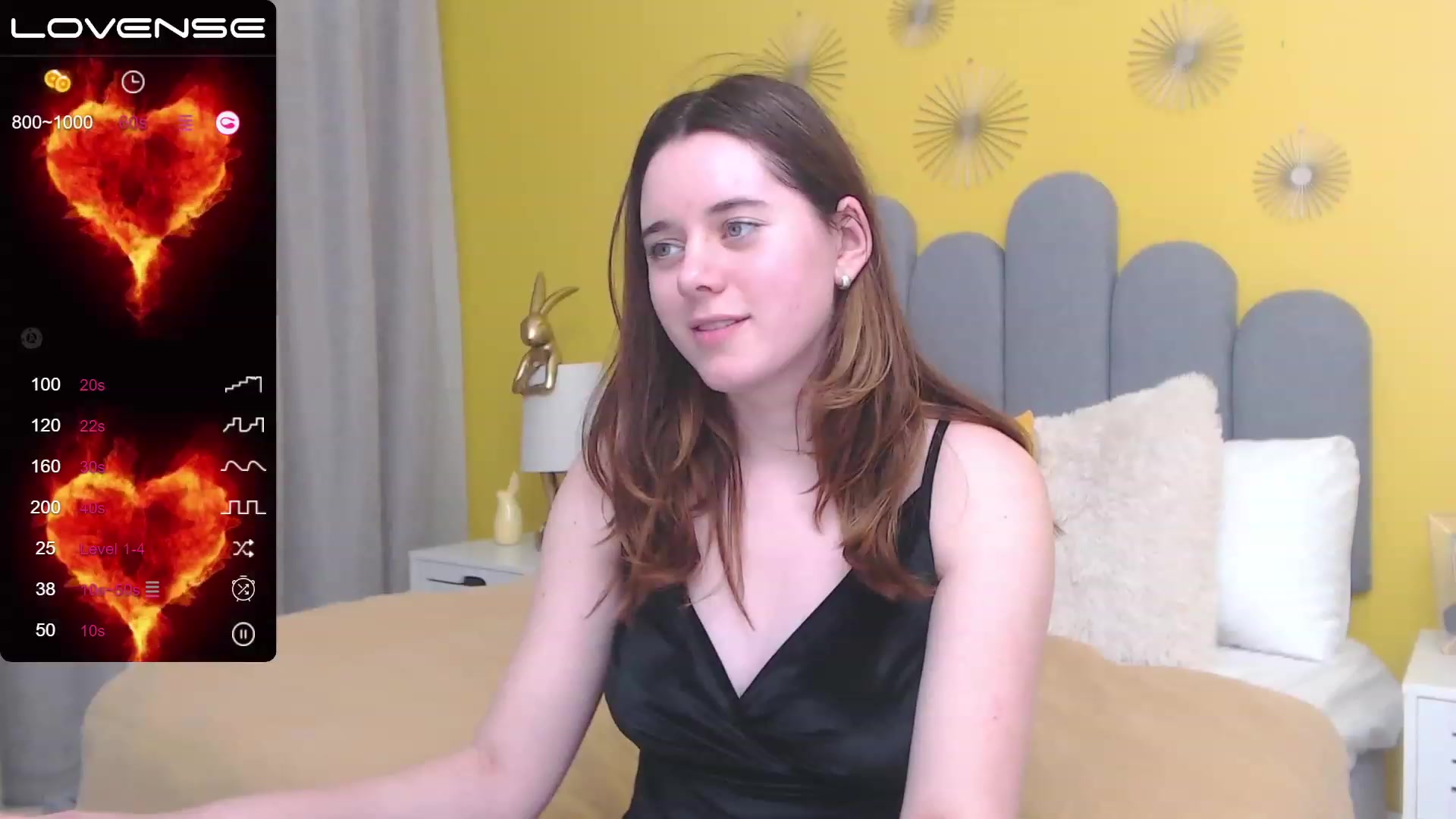Gallery image thumbnail from JeyEvans's myfreecams stream on, 11/21/2022, 23:40 image 18 of 20