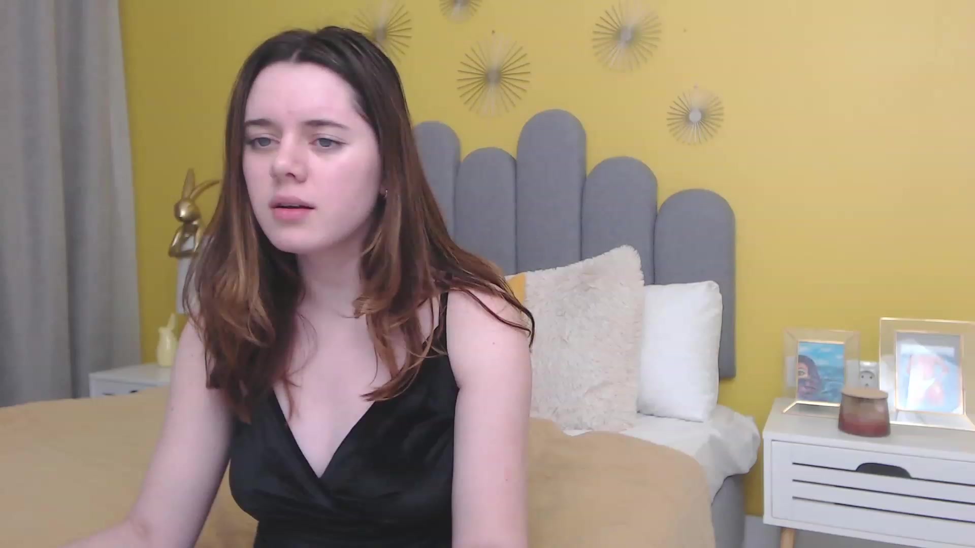 Gallery image thumbnail from JeyEvans's myfreecams stream on, 11/22/2022, 04:54 image 9 of 20