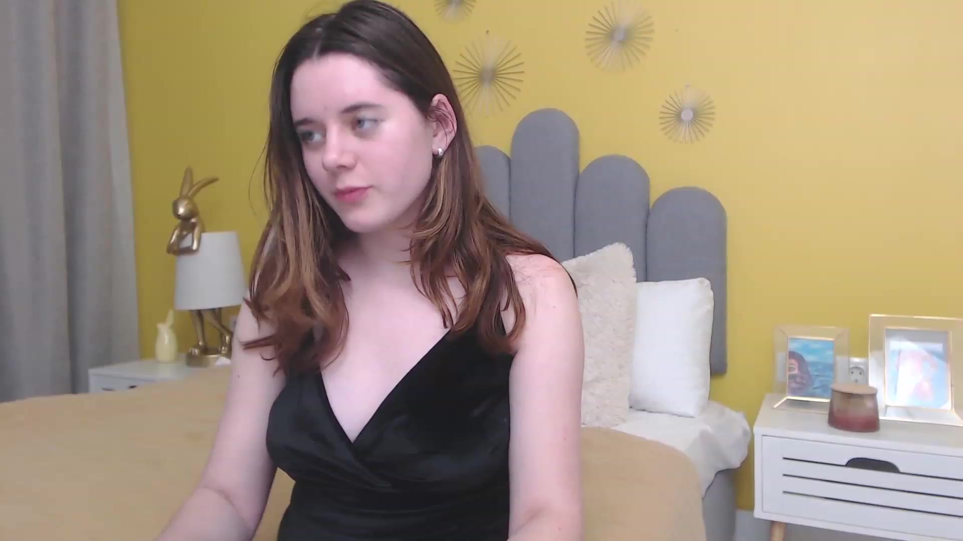Gallery image thumbnail from JeyEvans's myfreecams stream on, 11/22/2022, 04:54 image 20 of 20
