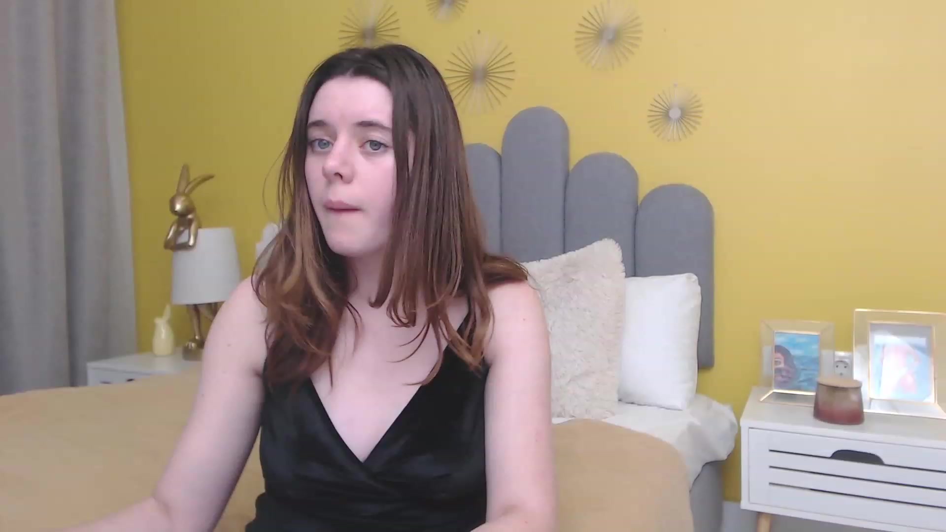 Gallery image thumbnail from JeyEvans's myfreecams stream on, 11/22/2022, 04:54 image 19 of 20