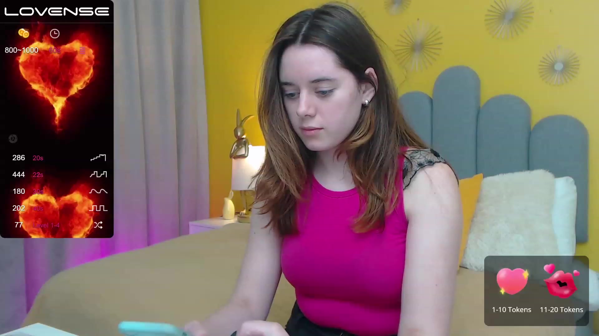 Gallery image thumbnail from JeyEvans's myfreecams stream on, 11/22/2022, 21:28 image 18 of 20