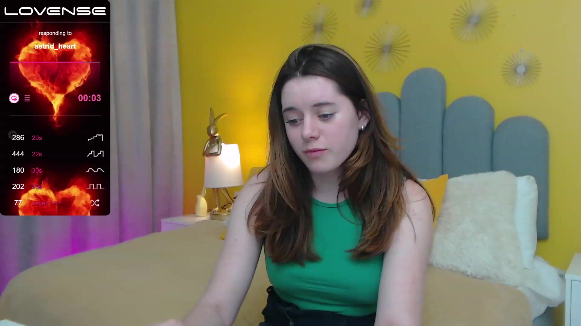 Gallery image thumbnail from JeyEvans's myfreecams stream on, 11/23/2022, 02:33 image 17 of 20