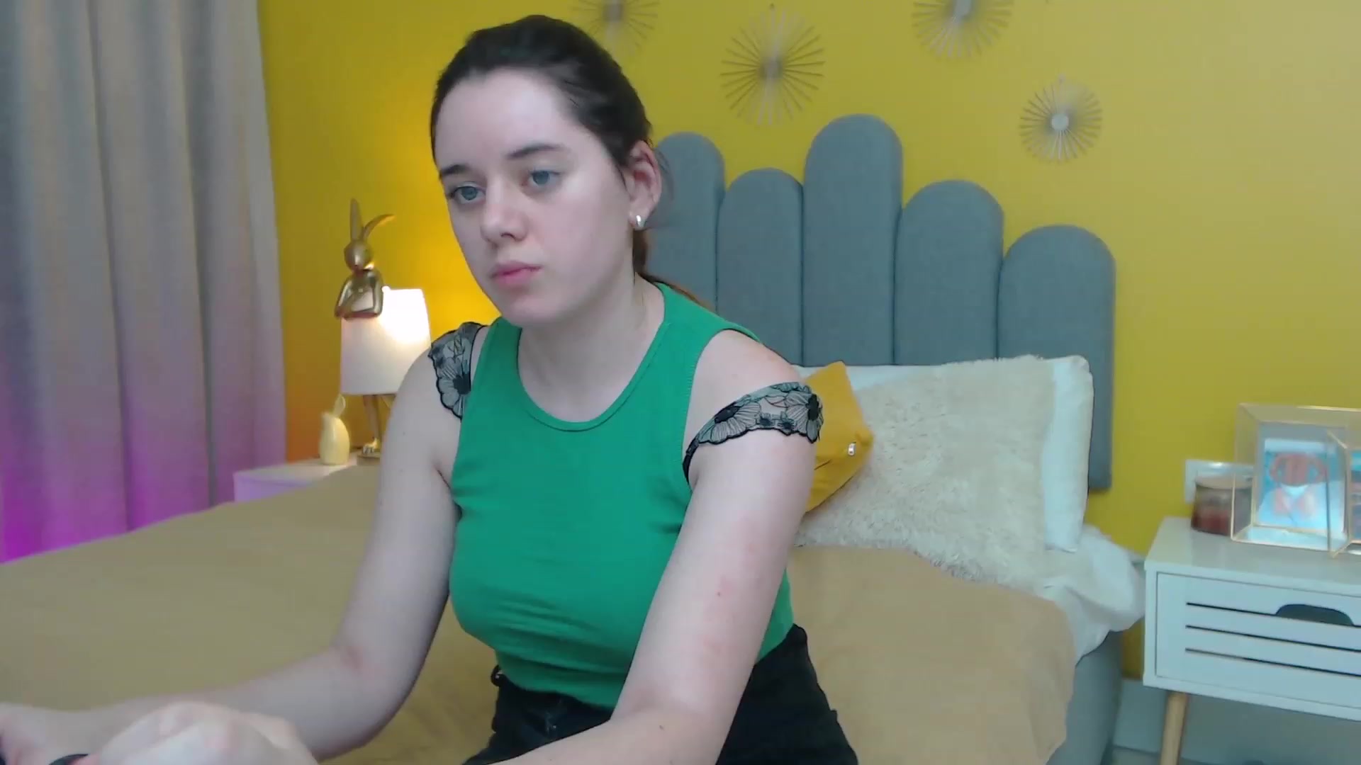 Gallery image thumbnail from JeyEvans's myfreecams stream on, 11/23/2022, 04:04 image 1 of 20