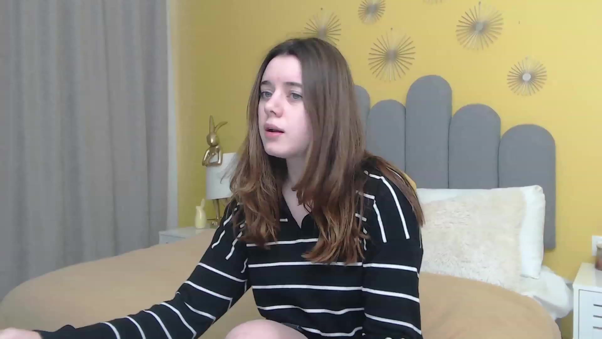 Gallery image thumbnail from JeyEvans's myfreecams stream on, 11/23/2022, 13:21 image 17 of 20