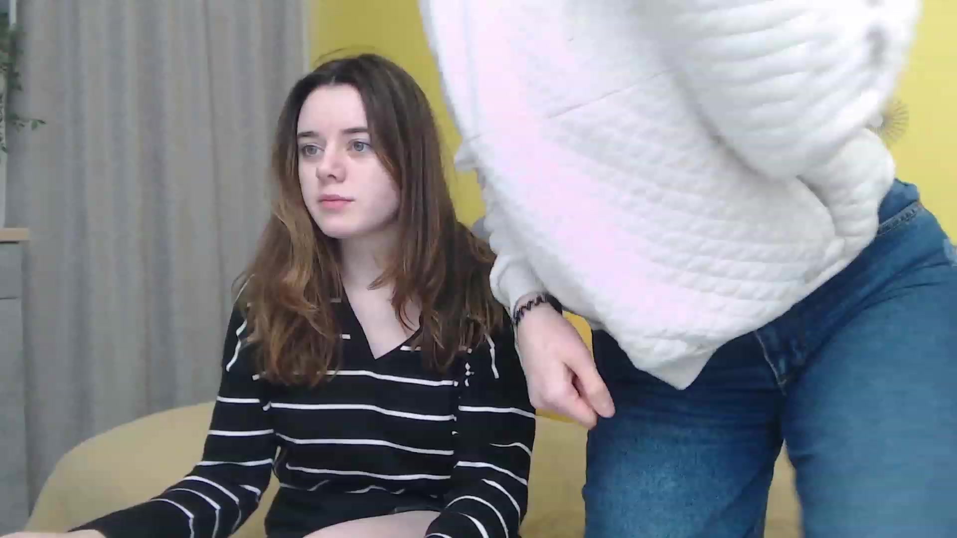 Gallery image thumbnail from JeyEvans's myfreecams stream on, 11/30/2022, 21:06 image 15 of 20