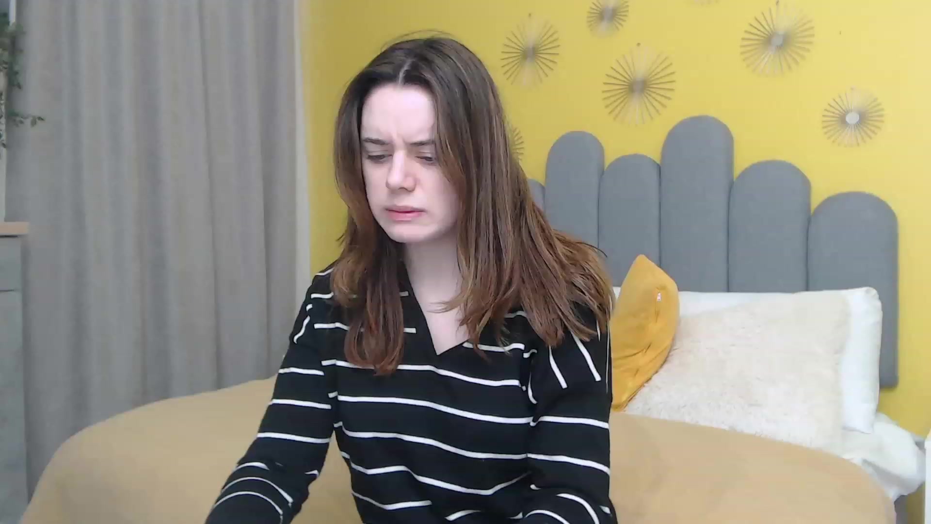 Gallery image thumbnail from JeyEvans's myfreecams stream on, 11/30/2022, 21:06 image 11 of 20