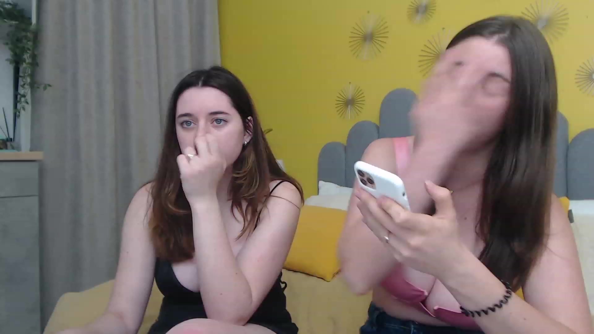 Gallery image thumbnail from JeyEvans's myfreecams stream on, 11/23/2022, 19:23 image 13 of 20