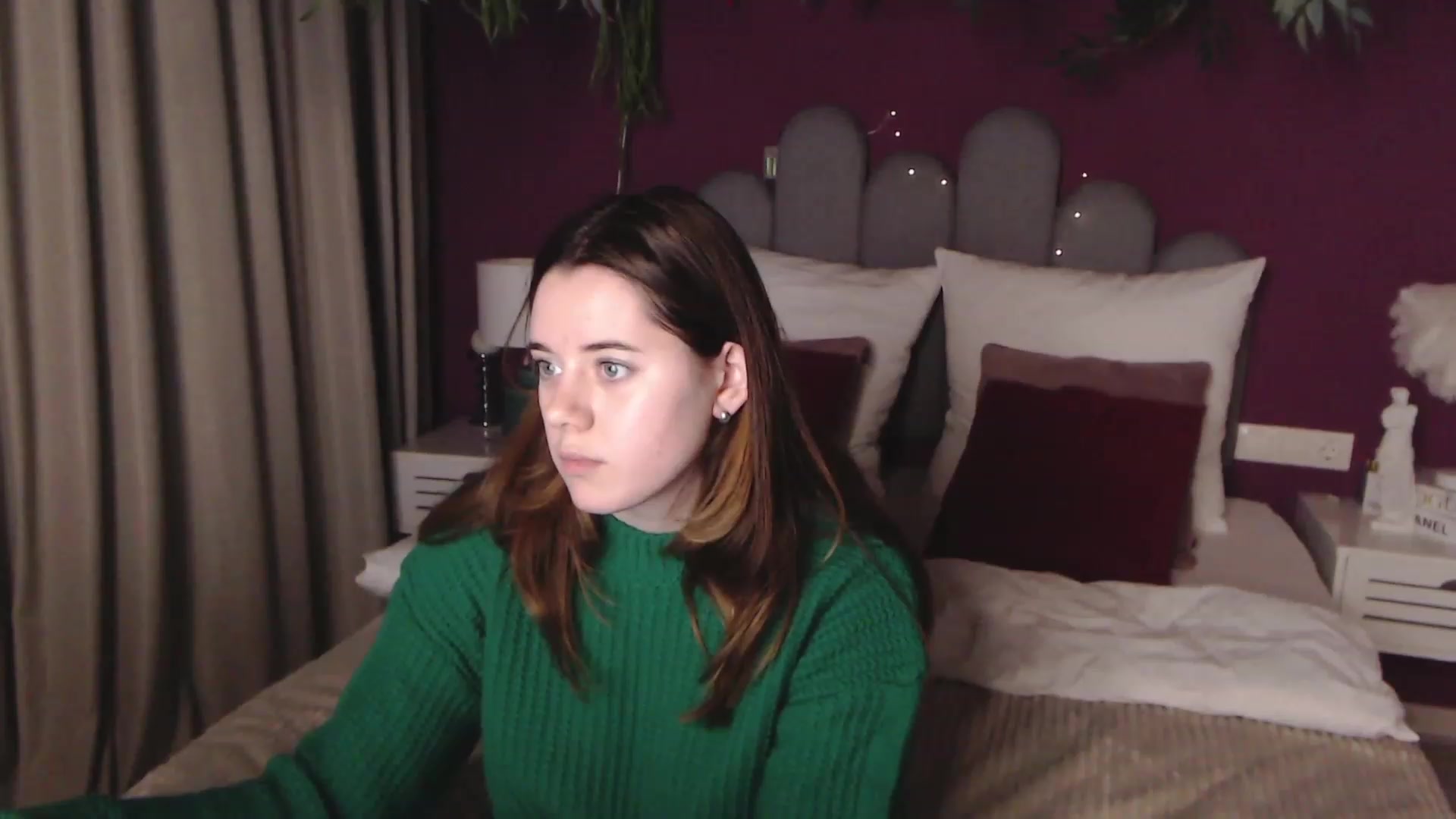 Gallery image thumbnail from JeyEvans's myfreecams stream on, 11/24/2022, 17:06 image 14 of 20
