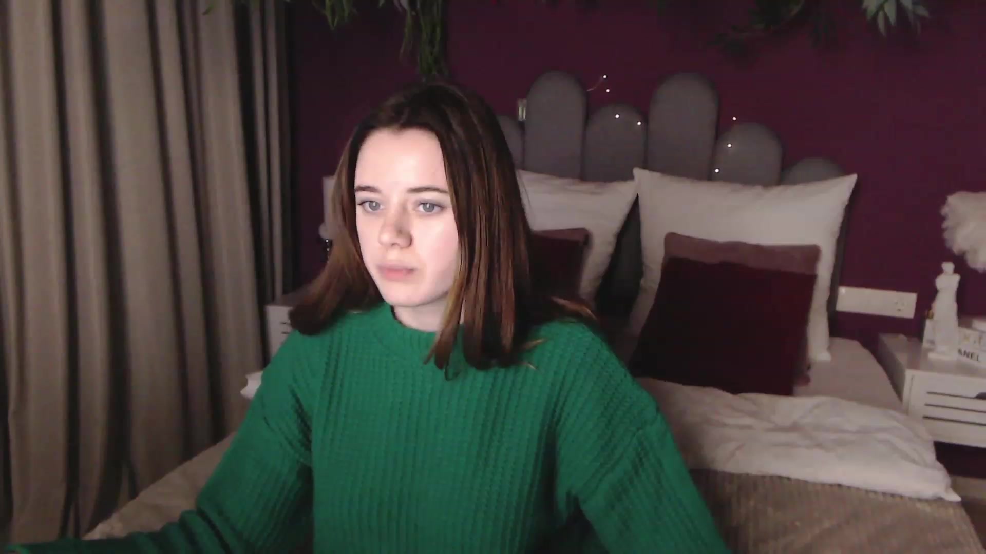 Gallery image thumbnail from JeyEvans's myfreecams stream on, 11/24/2022, 17:06 image 10 of 20