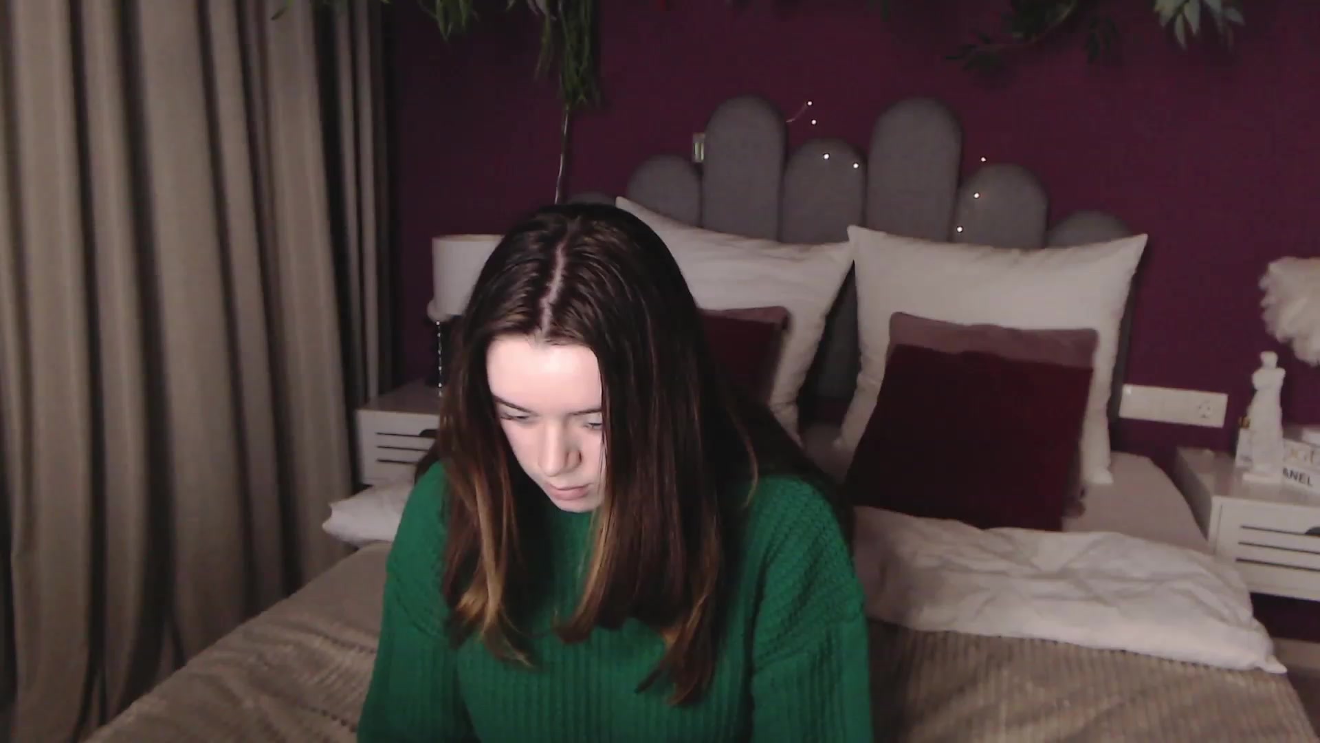 Gallery image thumbnail from JeyEvans's myfreecams stream on, 11/24/2022, 17:06 image 12 of 20