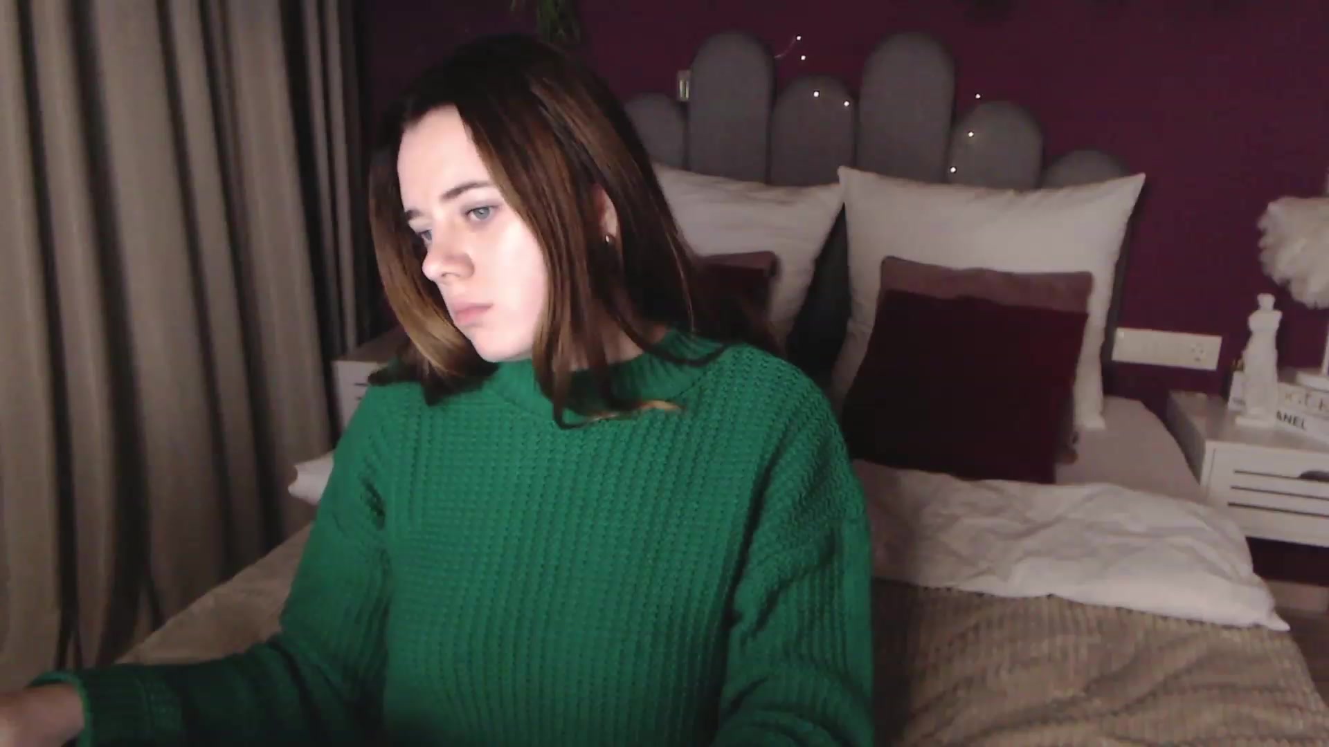 Gallery image thumbnail from JeyEvans's myfreecams stream on, 11/24/2022, 19:05 image 15 of 20