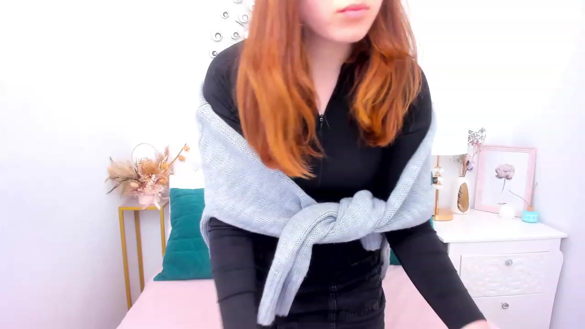 Gallery image thumbnail from JeyEvans's myfreecams stream on, 12/02/2022, 12:43 image 15 of 20