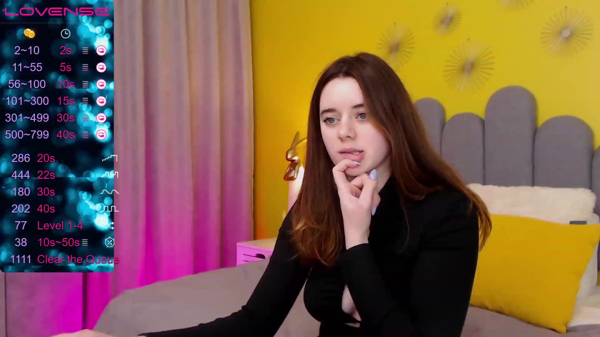 Gallery image thumbnail from JeyEvans's myfreecams stream on, 12/03/2022, 14:47 image 14 of 20