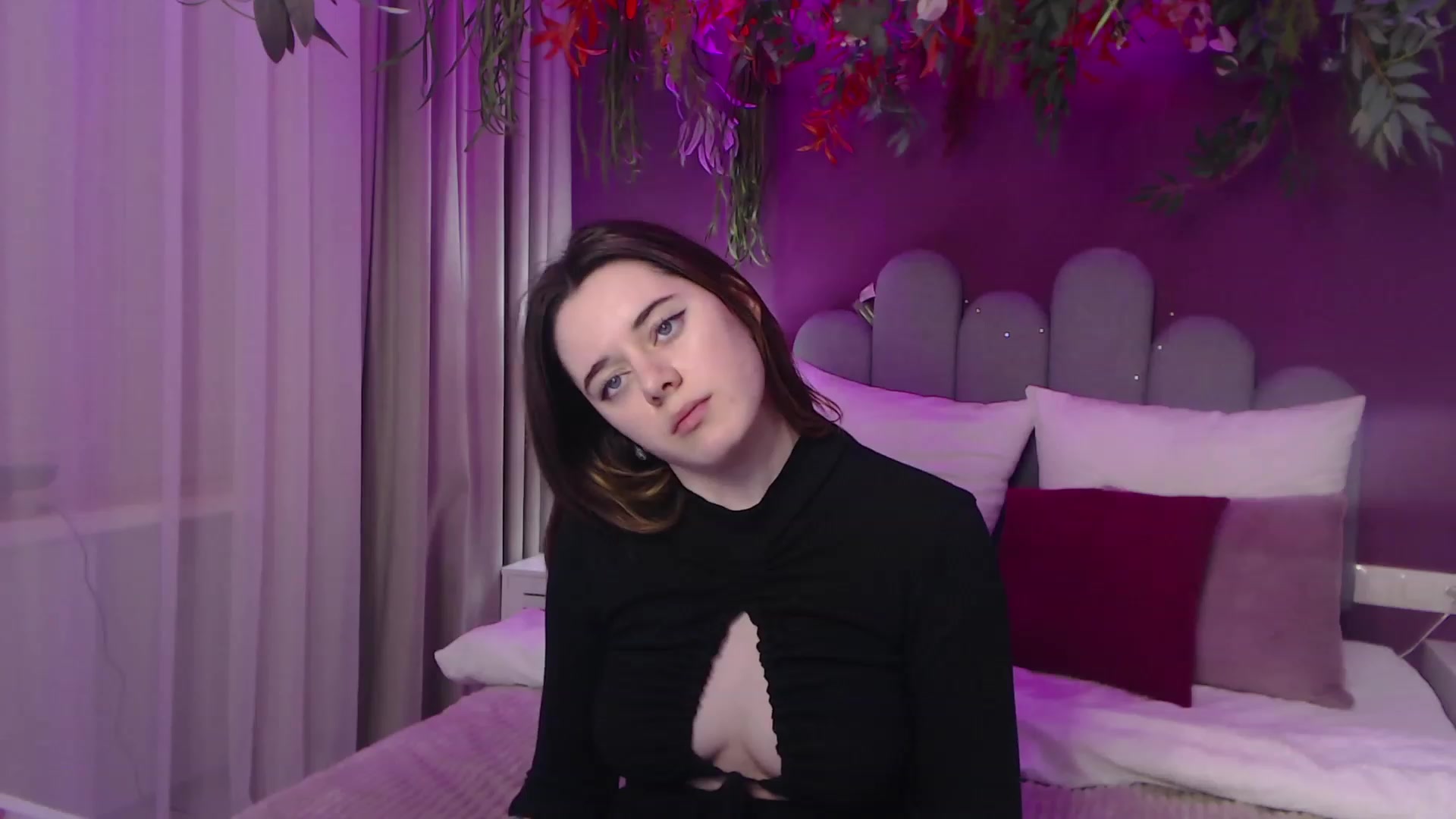 Gallery image thumbnail from JeyEvans's myfreecams stream on, 12/04/2022, 14:57 image 7 of 20