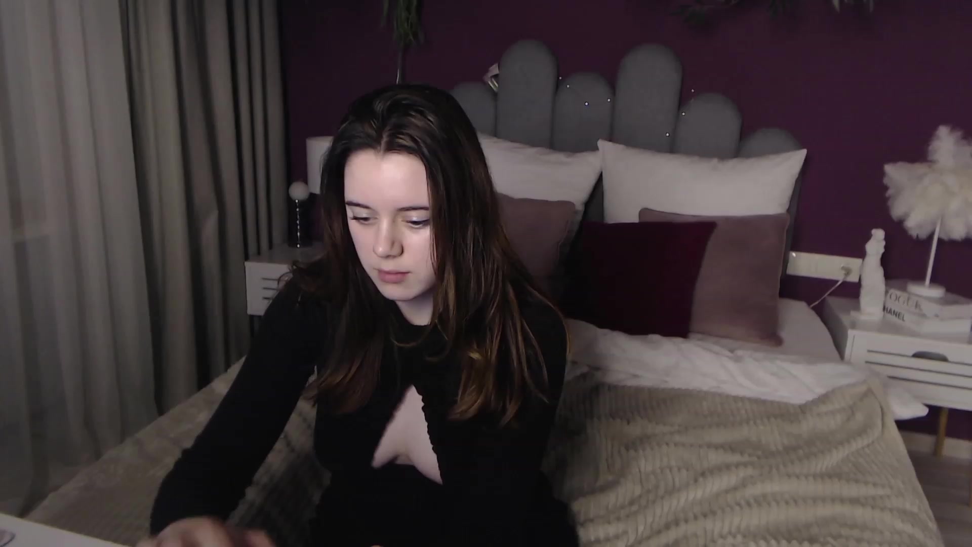 Gallery image thumbnail from JeyEvans's myfreecams stream on, 12/04/2022, 19:02 image 7 of 20