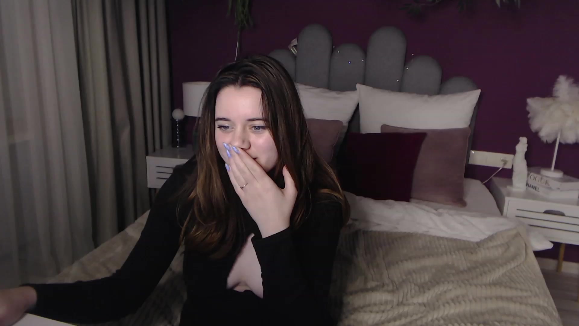 Gallery image thumbnail from JeyEvans's myfreecams stream on, 12/04/2022, 19:02 image 16 of 20