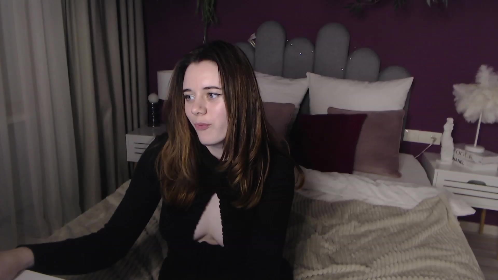 Gallery image thumbnail from JeyEvans's myfreecams stream on, 12/04/2022, 19:32 image 20 of 20