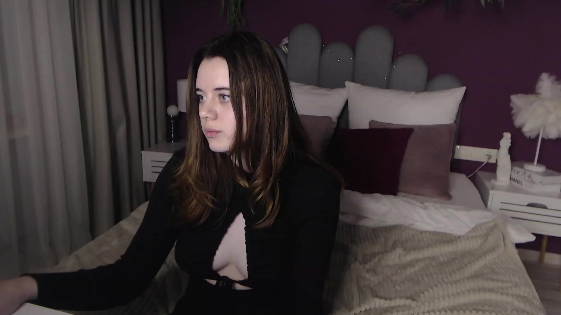 Gallery image thumbnail from JeyEvans's myfreecams stream on, 12/04/2022, 19:32 image 11 of 20