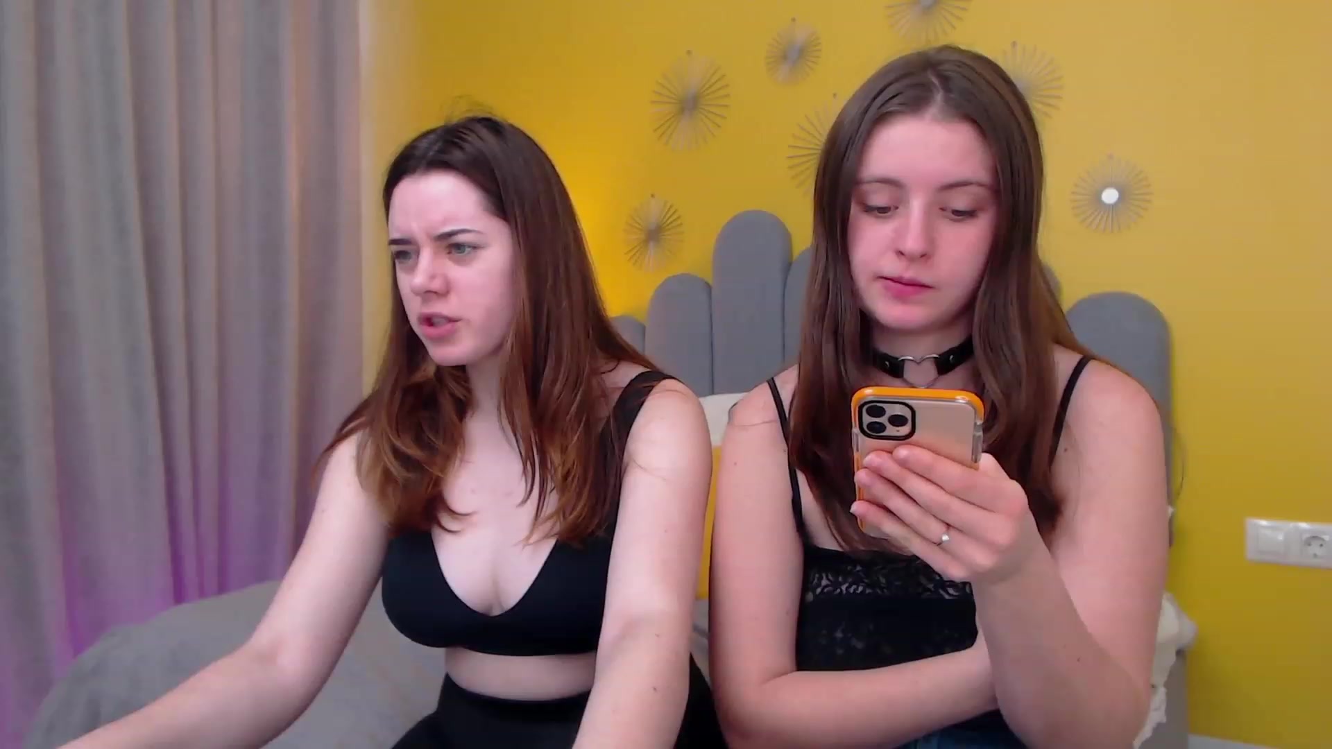 Gallery image thumbnail from JeyEvans's myfreecams stream on, 12/11/2022, 08:40 image 16 of 20