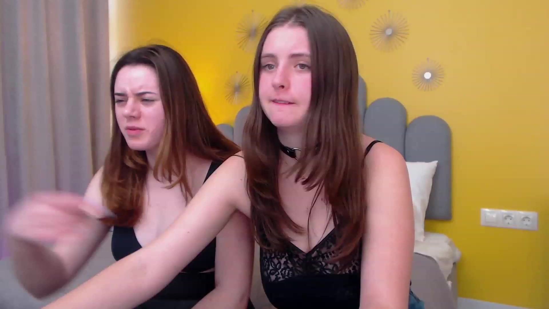 Gallery image thumbnail from JeyEvans's myfreecams stream on, 12/11/2022, 12:52 image 14 of 20